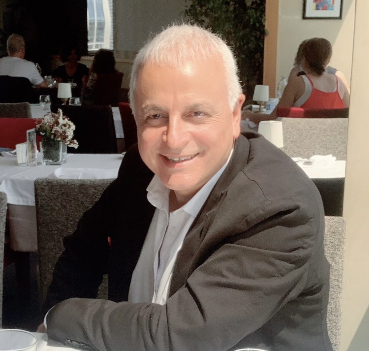 ranaulas's tweet photo. Merdan Yanardağ 78 gündür cezaevinde..
@merdanyanardag https://t.co/aCiv2xHzTQ