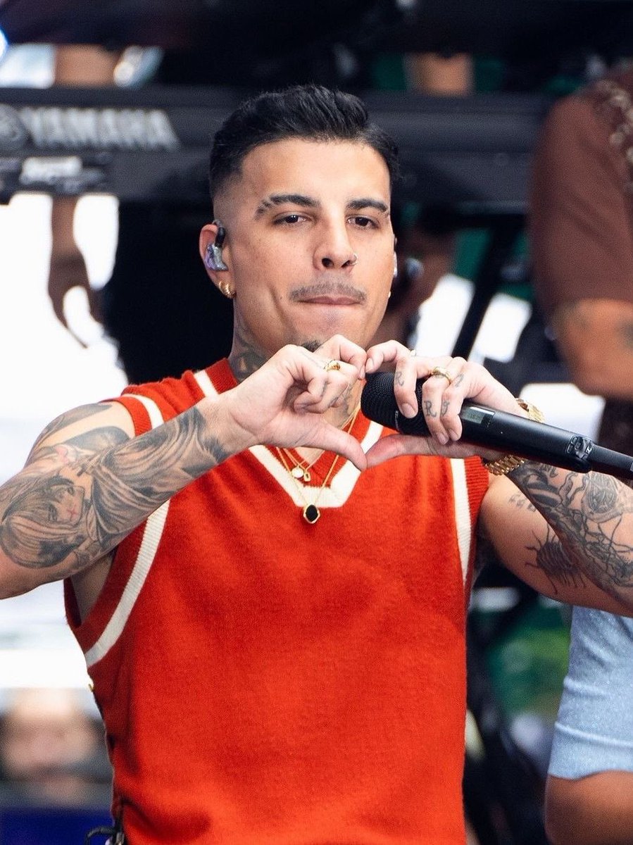 Felices 33 a nuestro pelao favorito.💙🤴🏽