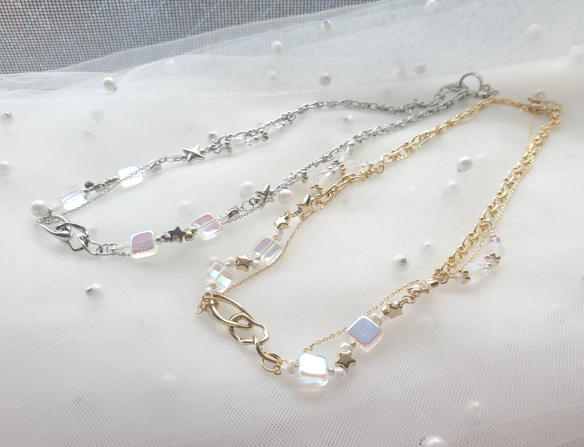 こんにちは🍭
1月17日ポートメッセなごやにて新たにネックレス販売いたします💎
シンプルかわいい軽い着け心地です💓
2色展開です🥳
 #ハンドメイドアクセサリー
 #ネックレス