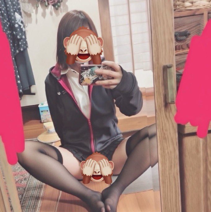 A6Oak's tweet photo. ちょっと際どく。🙈の奥気になる？
#正直に言いますリポストしまくってほしいですそしてフォローしてほしいです https://t.co/Suw4uyiEcM