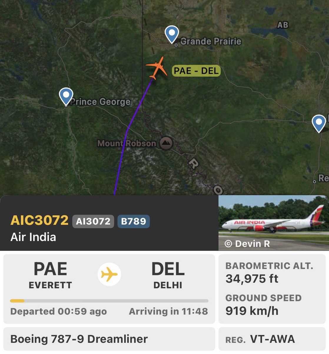 aviopulse's tweet photo. Air india took delivery of its first in line @Boeing #dreamliner 787-9. Registered as VT-AWA on its way to DELHI.
@airindia #boeing #b787 https://t.co/379uwuD5bC