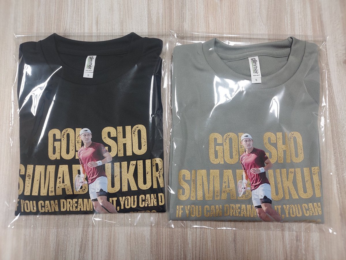 sc_axtos_tennis's tweet photo. \島袋将プロ/🎾
✨️限定オリジナルTシャツ✨️
💕プレゼントキャンペーン💕

❇️オリジナルTシャツ
❇️ポストカード

抽選で5名様にプレゼント🎶🎶

◼️応募方法◼️
①@sc_axtos_tennis をフォロー 
②この投稿をリポスト
※引用リポストの応援メッセージで当選確率アップ😆🎶
#キャンペーン #プレゼント https://t.co/Nw3fSv9MeR