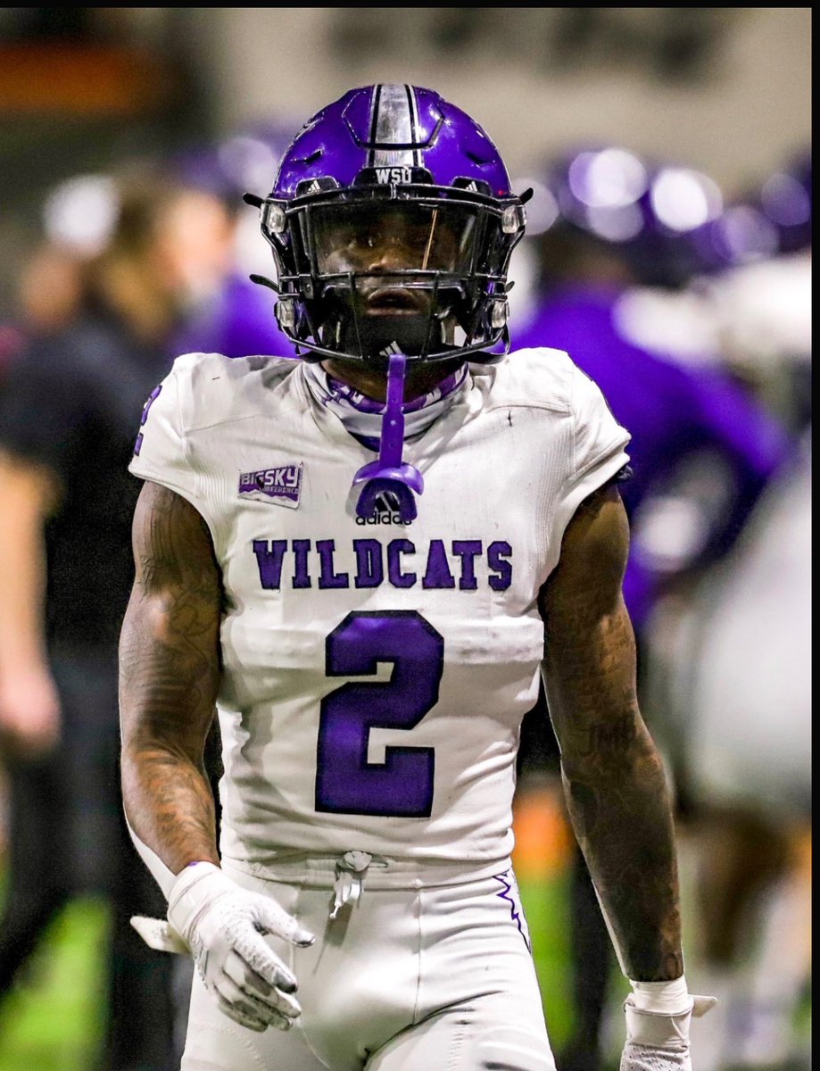 Deontraymiller_'s tweet photo. After a great conversation with Coach @EddieHeckard5  &amp; @__coachtim am blessed to receiver my first D1 offer from Weber State! 💜🖤 #AGTG @BrandonHuffman @ChadSimmons_ @247Sports @WeberStateU @Tom_Lakey https://t.co/ftNhk80rld