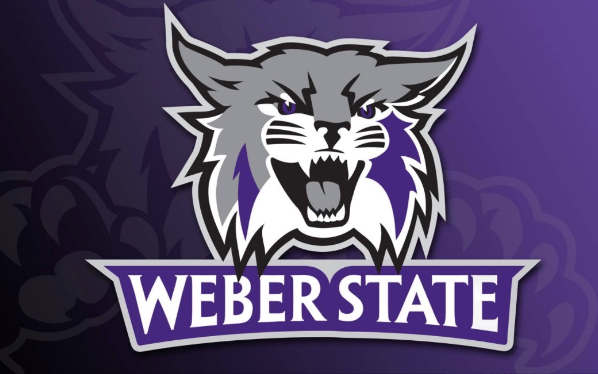 Deontraymiller_'s tweet photo. After a great conversation with Coach @EddieHeckard5  &amp; @__coachtim am blessed to receiver my first D1 offer from Weber State! 💜🖤 #AGTG @BrandonHuffman @ChadSimmons_ @247Sports @WeberStateU @Tom_Lakey https://t.co/ftNhk80rld