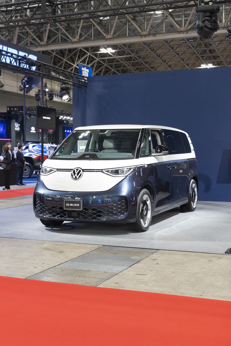 VW_JPN's tweet photo. 【VW広報】

＼この瞬間を、待っていた。／
ID. GTI Concept 日本初披露✨
#東京オートサロン2026　開催中

GTIの歴史が、ここから次の章へ。
EVになっても、GTIはGTI。
その答えを、ぜひ会場で体感してください！

📍幕張メッセ
🗓 1/9(金)〜1/11(日)
📌 東ホール8 Volkswagenブース

━━━━━━━━━━━━
🎁 来場特典
━━━━━━━━━━━━
ブースでアンケートに回答すると
オリジナルトートバッグをプレゼント✨
※数量限定

詳細はこちら
https://t.co/xMskUddhTE

#IDGTI #GTI #Volkswagen
#日本初披露