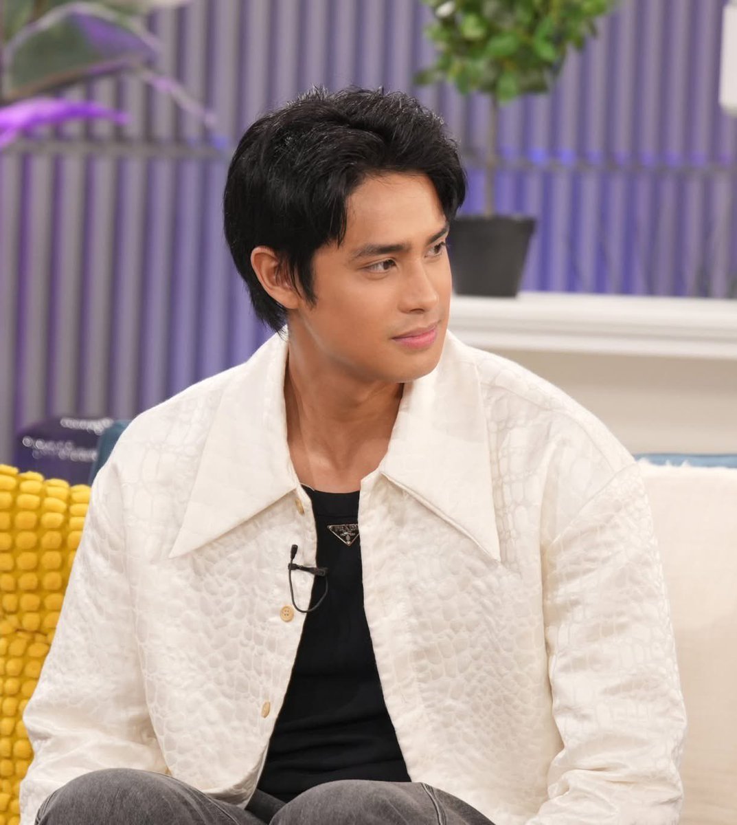 donnyfication's tweet photo. Just want to say how mighty proud I am of this man 😌 As he is busy wrapping up #ROJA this month, the next big project is already in queue. All this on top of other blessings he had last year and continues to have this 2026.

A good man will always be blessed❤️ #DonnyPangilinan https://t.co/mlwhWwlJAT