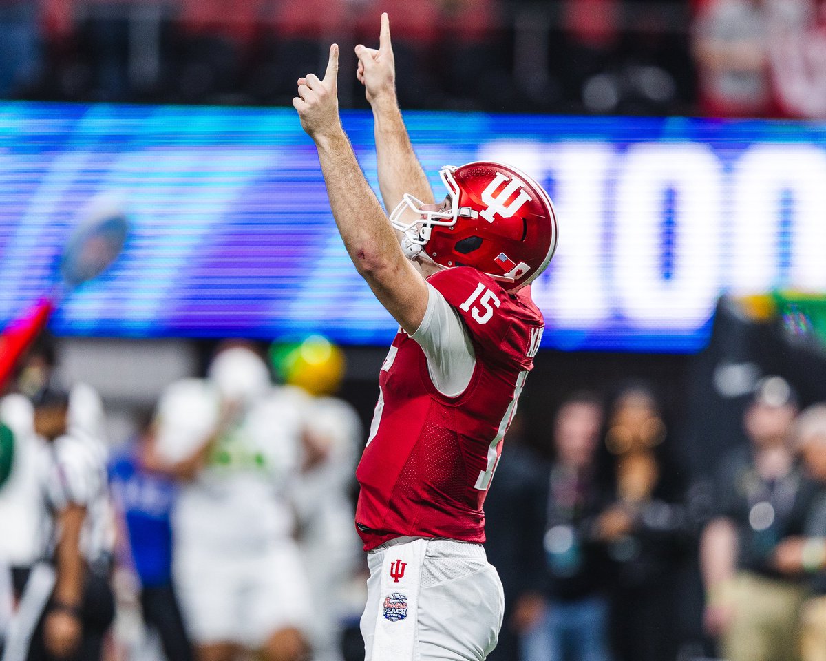 TheHoosierNet's tweet photo. NATTY BOUND 

📸: @KGSportsphoto 

#iufb https://t.co/jhGm8G9tVl