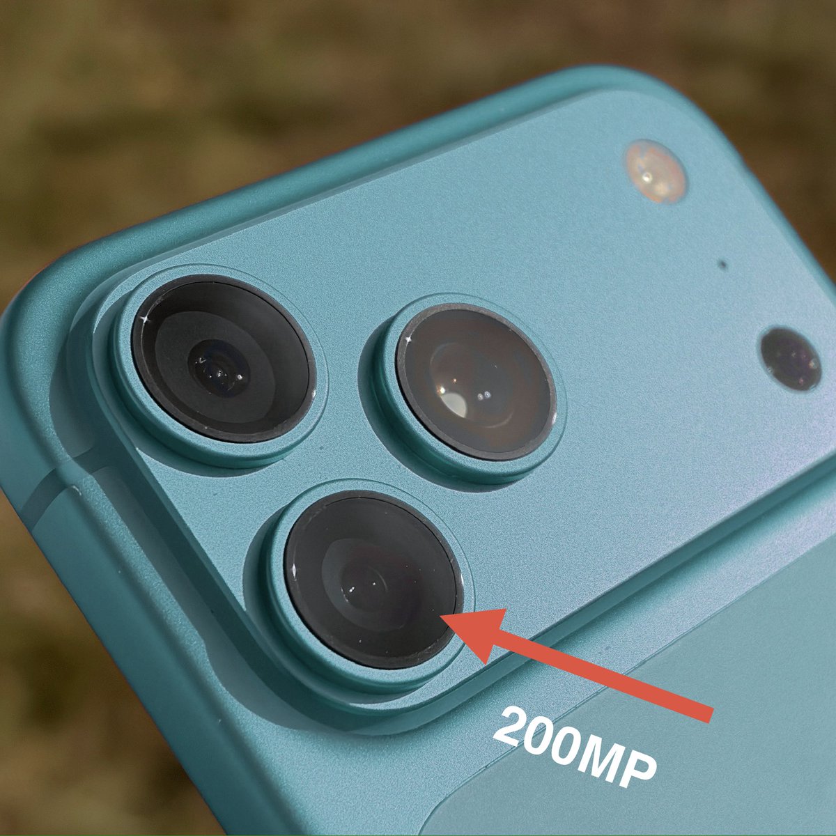 AppleSnob_'s tweet photo. In my opinion, a 200MP camera is long overdue on the iPhone Pro/Max models.
I’m hoping Apple gives us one sooner rather than later.
#Apple #iPhone #iOS #technology #iPhonePro https://t.co/N1gv4uUom5