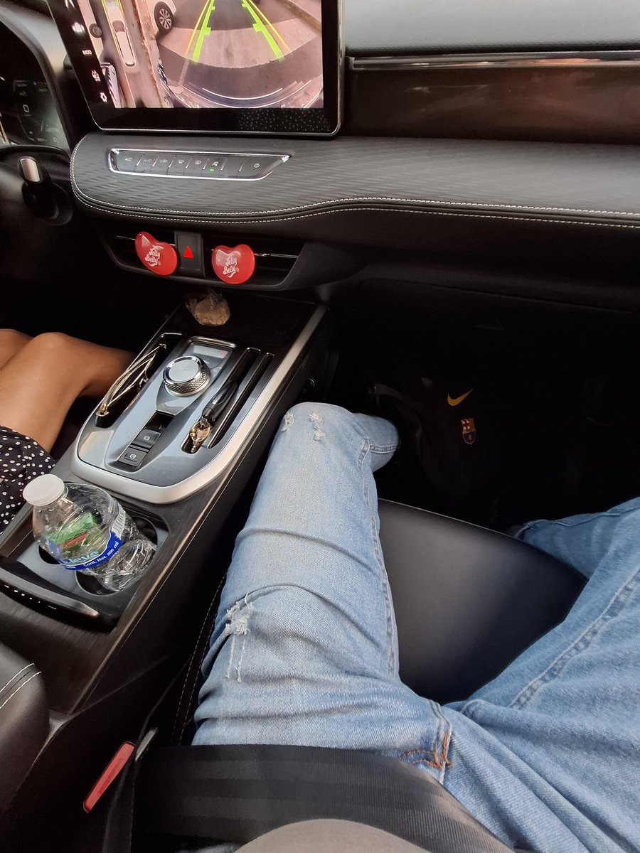 flacocauteloso's tweet photo. Ella y su cornudo llevaban tiempo contactandome, quería ser detonada por mi venosa y gruesa verga, me di mi taco pero un día paso pro mi y se la cumpli, cornudo solo pidió videos mientras estaba en la oficina mientras su esposa siendo cogida por este servidor #CDMX #Cuckold https://t.co/ddFXPn3Hm2
