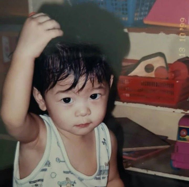 tonaorchibi's tweet image. ป๋มปวดเฮ้ดกุ้มฮ้าทมั่กคับ ไม่คิดว่าโตมาจะเหล่ท่อ หล่อเท่ขนาดนี้ 
#XXSIVK #PorscheSivakorn