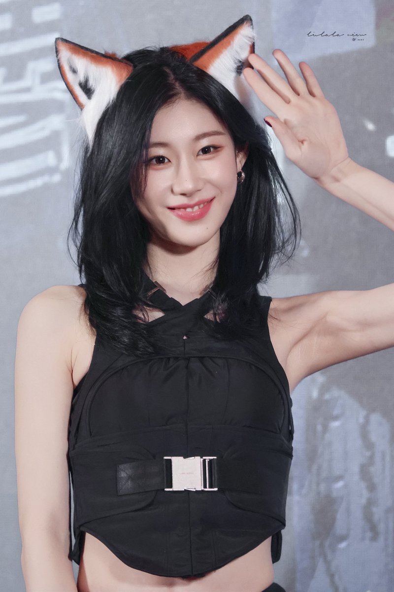 lulala_nim's tweet photo. 260102 Shanghai

#채령 #CHAERYEONG 
#있지 #ITZY https://t.co/I7SsyEkeLE