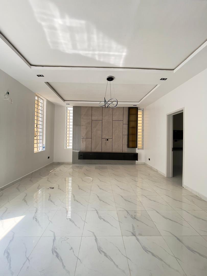 Francessmarty's tweet photo. ✨ 4-Bedroom Semi-Detached Duplex | Ikota, Lekki

✔️ Modern design
✔️ Fully fitted kitchen
✔️ All rooms en-suite
✔️ Secured estate

💰 ₦140,000,000
📞 08157416070

Algeria Wike #ProudlyNaija  #RenewedHope Morocco #CMRMAR https://t.co/vKxMp35WyU