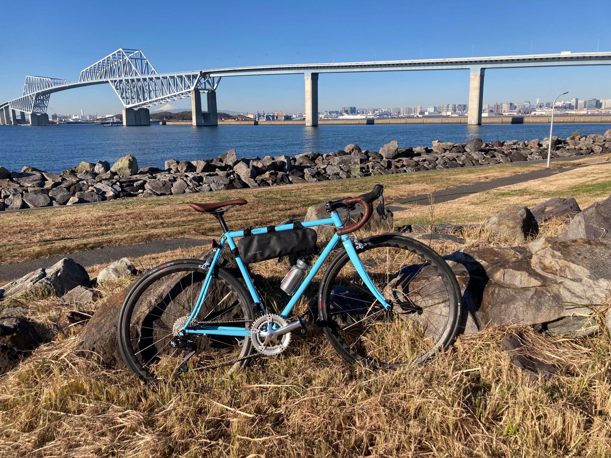 EastRiverCycles's tweet photo. OnebyESUの新しいリムブレーキロードモデル JFF503について、書きましたので、是非ご一読ください。
決して旧仕様というだけのモデルではないぞ！、ということで。今回の試乗会は1/12(月)までになります。
https://t.co/wJcn6BqBG4 https://t.co/mDt5QcatZN