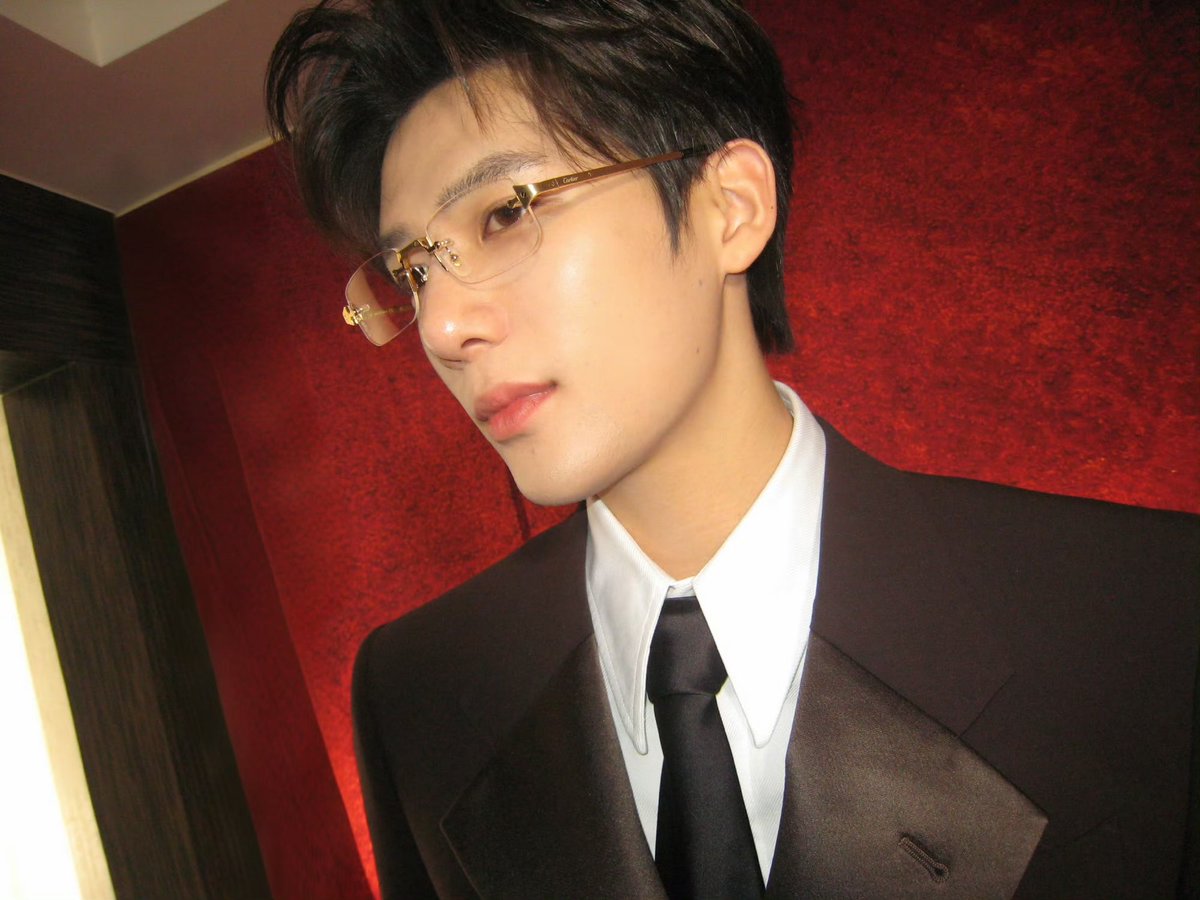 dramapotatoe's tweet photo. #WangAnyu for CMG's 2026 Drama Preview Conference

More - https://t.co/QjRkxBivdG https://t.co/EsL4vSNyBf
