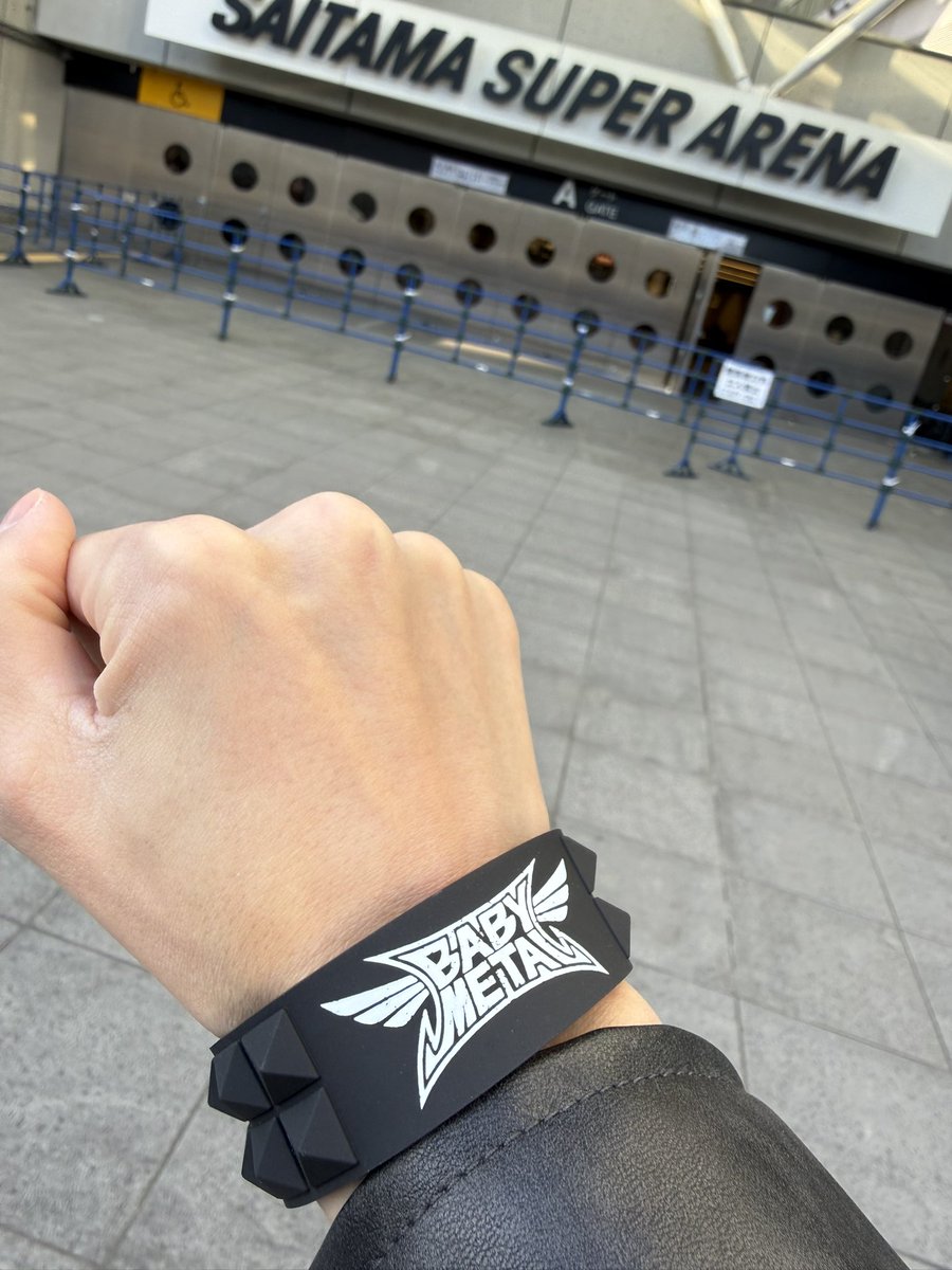 YukkiMetal's tweet photo. スタッズラバーバンドかっこいい😸😸 https://t.co/iVkbWHHqOj