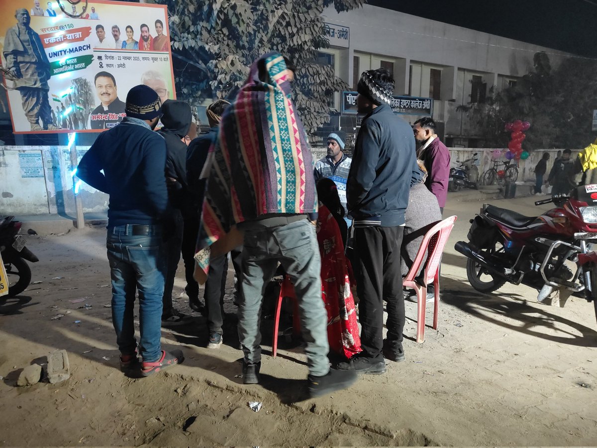 NationAlok's tweet photo. अमेठी कोतवाली से चंद कदम दूर कस्बे में जोरो से चल रहा है सेक्स वर्कर का धंधा पुलिस को जानकारी के बाद भी नही लगा पा रही है रोक @amethipolice @Igrangelucknow @CMOfficeUP @dgpup @dgpup @Uppolice https://t.co/PaUbBXdUdv