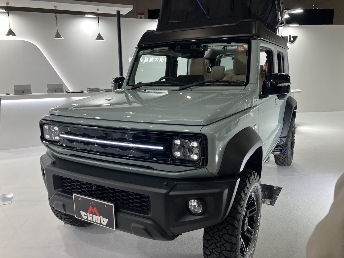 JimProTAKEAUTO's tweet photo. 昨日から激熱過ぎる車の祭典「東京オートサロン2026」
へ視察に行っております！！
社長単独なのでお店は通常営業しております✨

#tokyoautosalon2026  
@tokyoautosalon 

現地から写真を送ってもらったので早速投稿しております🔥 https://t.co/MeLvgUGSeL