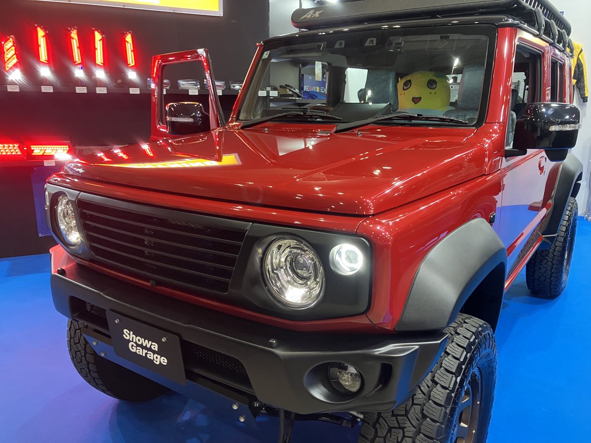JimProTAKEAUTO's tweet photo. 昨日から激熱過ぎる車の祭典「東京オートサロン2026」
へ視察に行っております！！
社長単独なのでお店は通常営業しております✨

#tokyoautosalon2026  
@tokyoautosalon 

現地から写真を送ってもらったので早速投稿しております🔥 https://t.co/MeLvgUGSeL