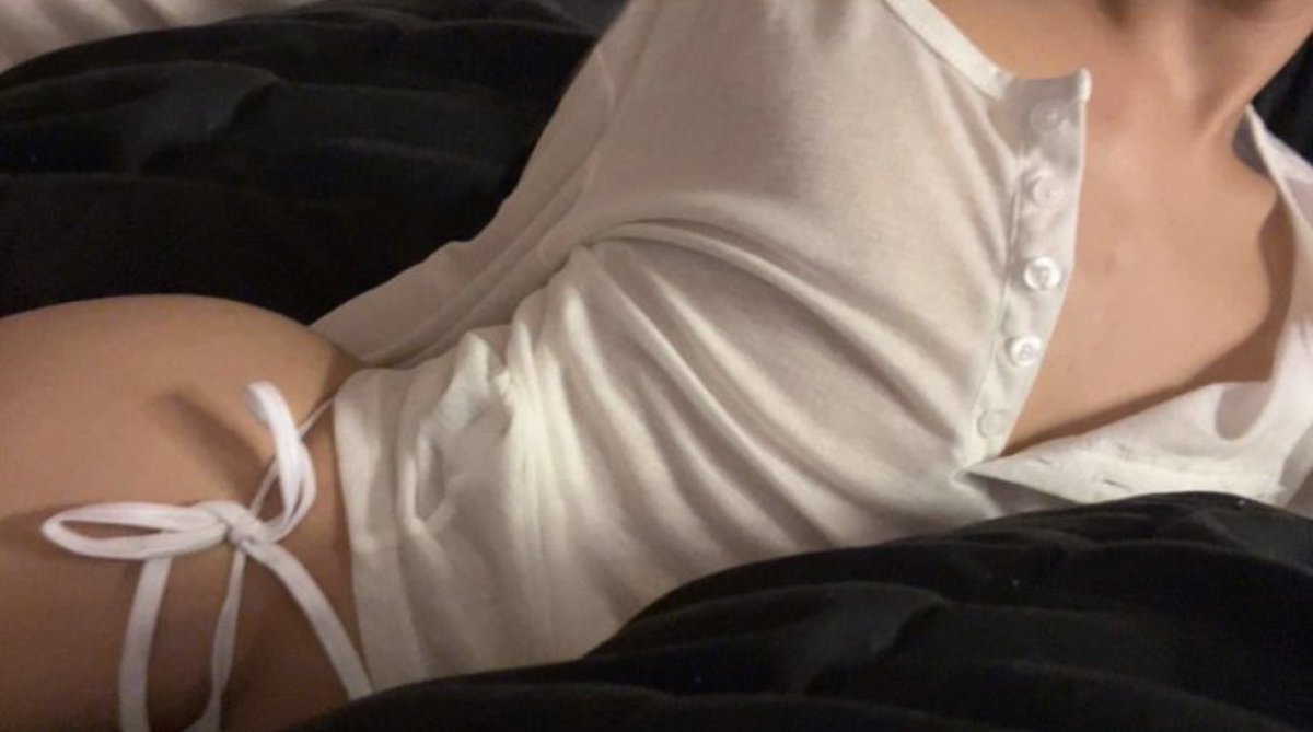 ♡︎𝒞ℴ𝓇𝒶𝓏ℴ𝓃 ♡︎ tweet media