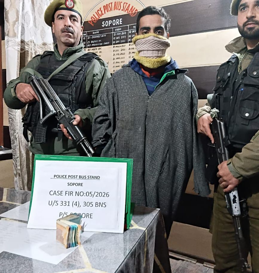 GulistanNewsTV's tweet image. Sopore Police have arrested the accused involved in a bakery shop theft case in Sopore and effected recovery of stolen cash.
#Sopore #JKPolice #TheftCase #CrimeUpdate #PublicSafety #JammuAndKashmir