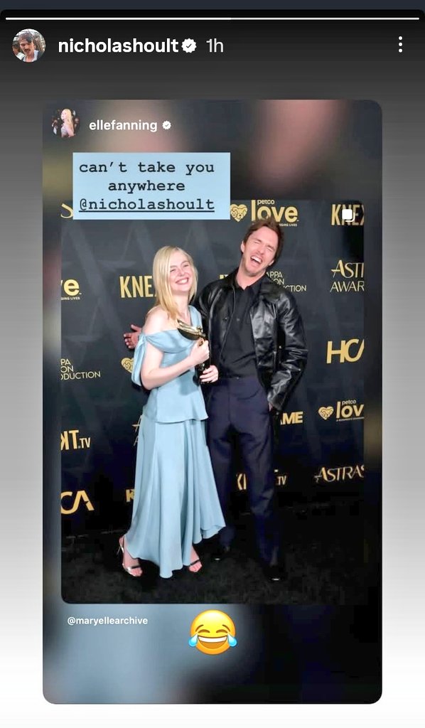 Hoult_x_Haneul's tweet photo. Nicholas Hoult's IG story respons to Elle Fanning 🤏😂
#nicholashoult #thegreat #ellefanning #nickelle https://t.co/ELqzmhdyJt