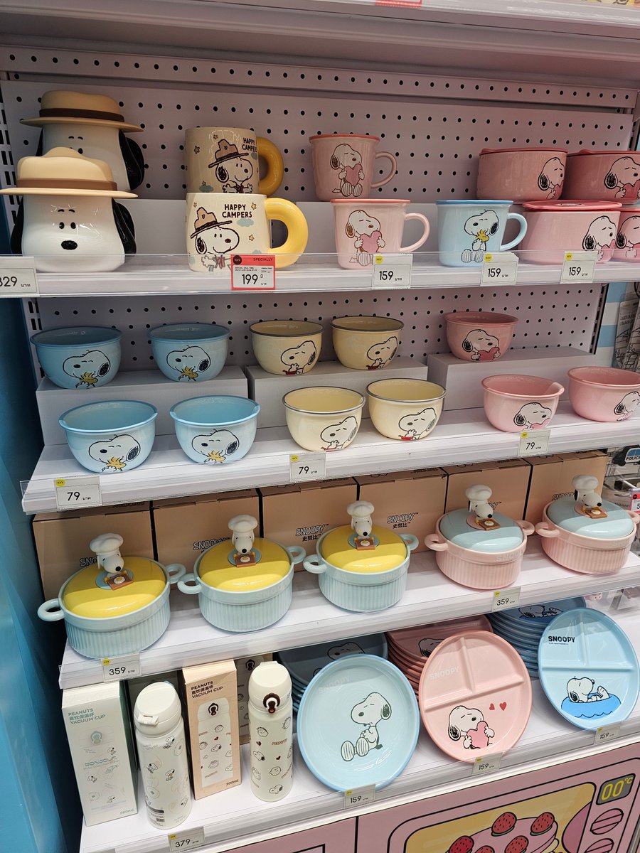 fatkidzblue's tweet image. ลองไปเดิน kkv คือไม่รอดอ่ะจริงๆ หม้อ จาน ชาม แก้ว คือน่ารักโคตรรรรรรร 🥹