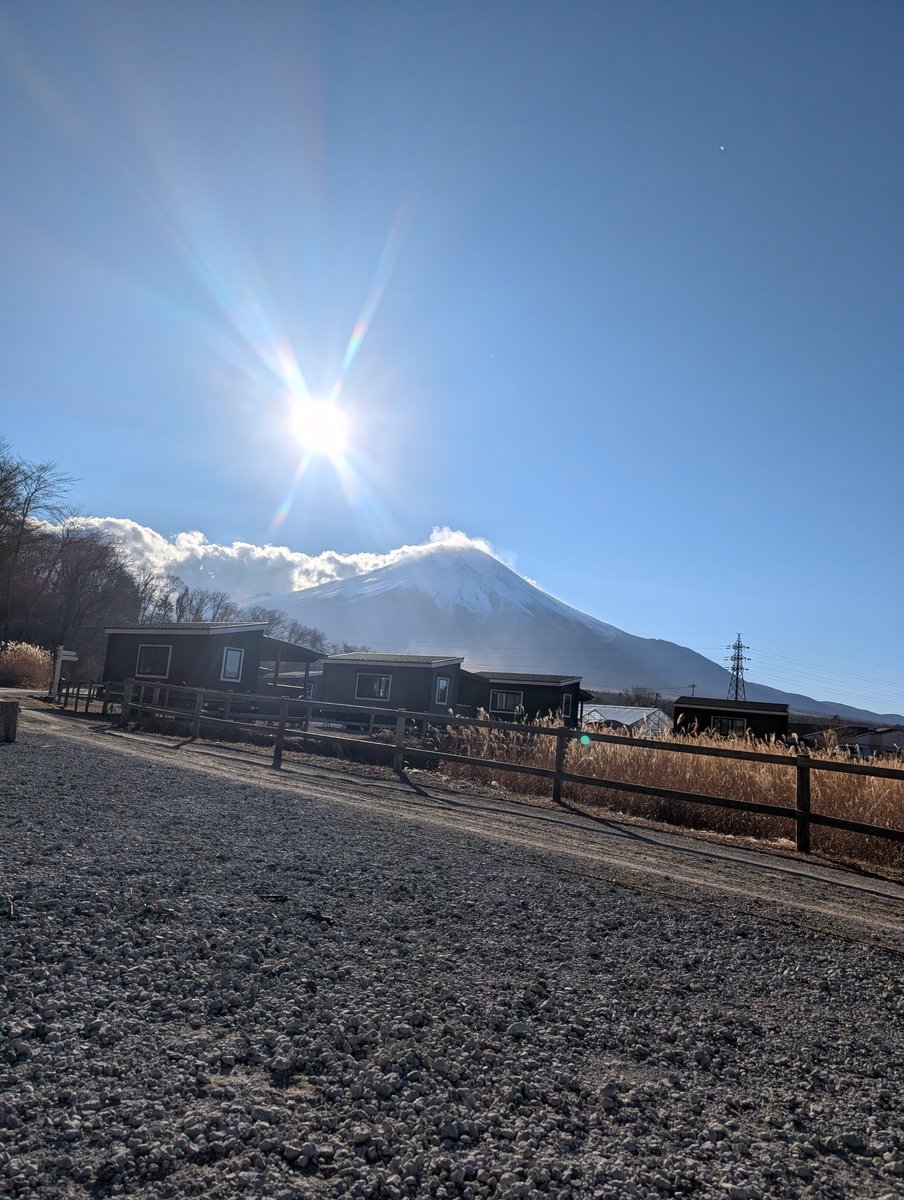 n_s1226's tweet photo. マウントフジなんだよね https://t.co/1CiJufJxKL