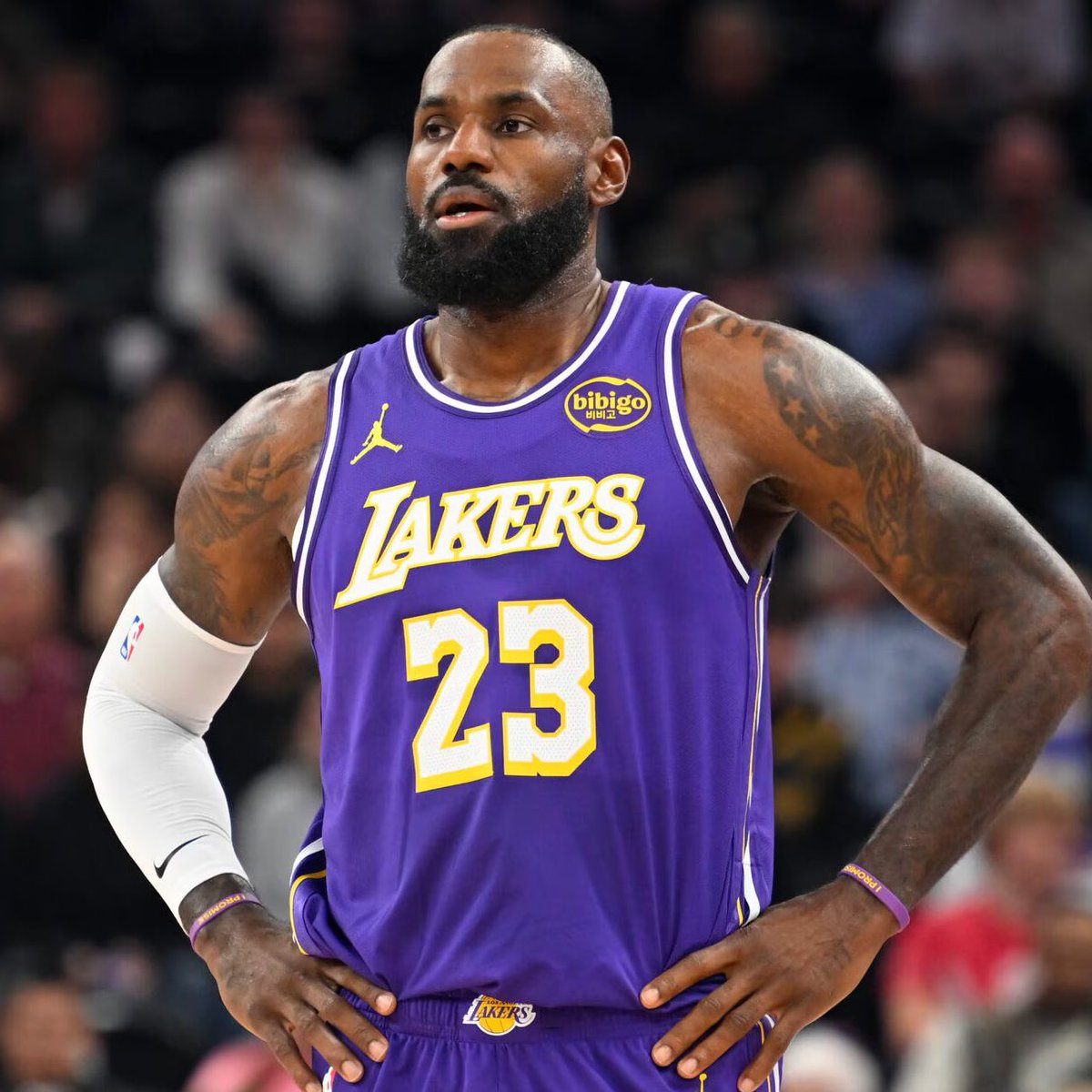 WITNESSKJ's tweet image. LeBron James in Year 23 just played in a basketball game that included Luka Doncic and Giannis Antetokounmpo, and he was the best player on the floor by a GALAXY margin.

This man is UNFATHOMABLE. 👑