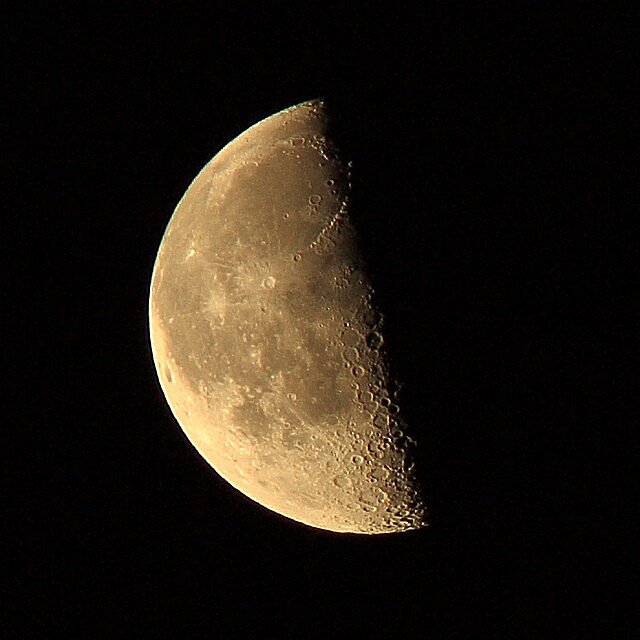 jazzykeiko's tweet photo. #HalfMoon Reminder! 11/01/2026 JST 00:48 (10/01 GMT 15:48) in Libra. 🌗🌏️🙏🦊 #astrology #LastQuarter #earthquake 天秤座の #半月 #下弦 #地震 注意。 https://t.co/dBZw7gEaob