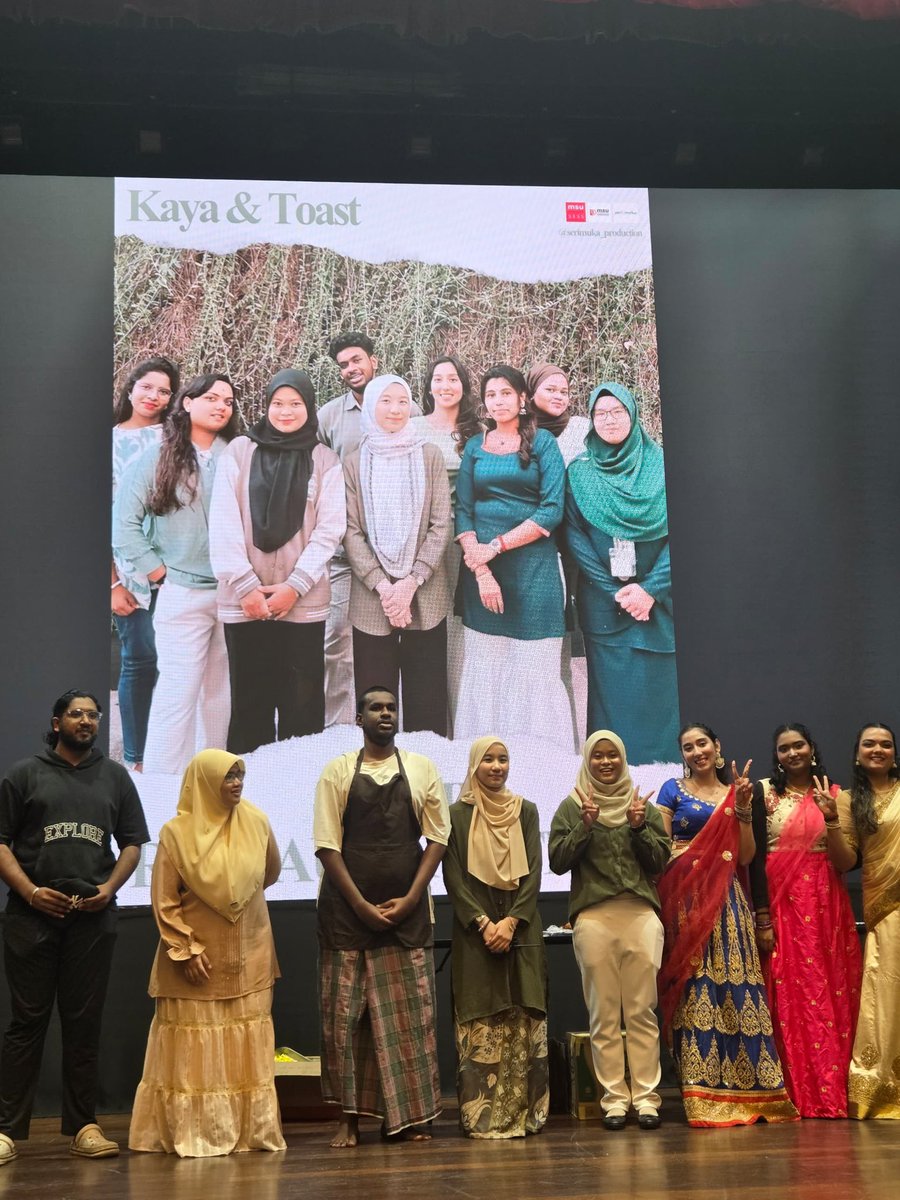 MsumalaysiaS's tweet photo. Big shoutout to the #SESS Theatre in TESL &amp; Theatre Appreciation classes for an amazing “Kaya and Toast” last night! So fun, energetic, and a joy to watch. Huge thanks to everyone who came out to support the show!

#SESS #MSU #BTESL #BELS https://t.co/sqxDWs3jUO