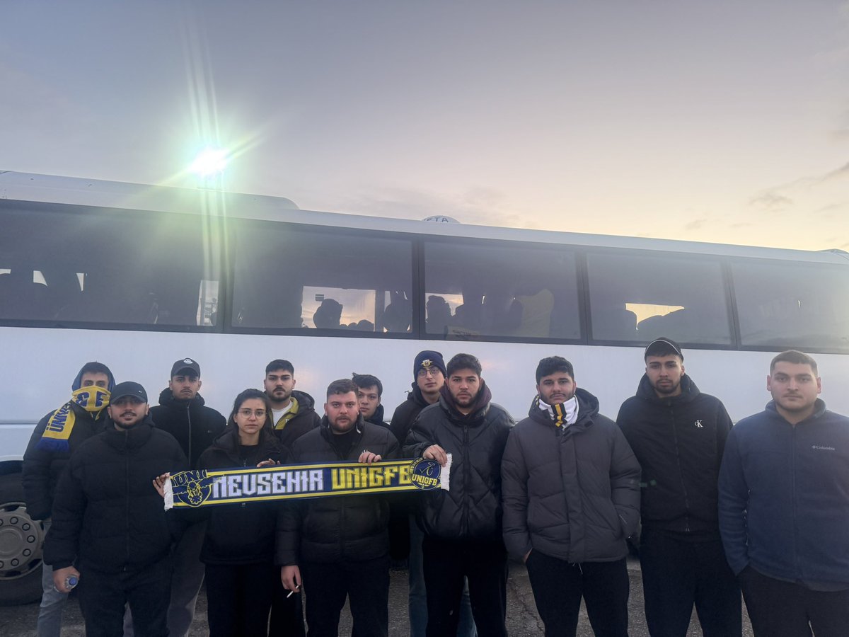 NevsehirUNIGFB's tweet photo. PEŞİNDEYİZ KANARYA!

Fenerbahçe’mizi şampiyonluk maçında yalnız bırakmamak için OLİMPİYAT yolundayız. https://t.co/0I5d538Q6c