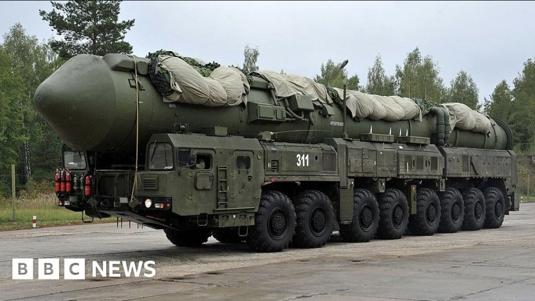 anno1540's tweet photo. 1/3 — Escalation
🚨 Major Russian missile escalation
Russia launched a hypersonic, nuclear-capable Oreshnik missile toward western Ukraine near #Lviv — dangerously close to the Polish (NATO) border.
This is only the second known use of this missile type in the war.
Russia claims it was retaliation for an alleged Ukrainian attack on Putin’s residence — a claim Kyiv and the U.S. reject as false.
🔗 The Washington Post
https://t.co/dpn1vp0iGq
#RussianTerror #WarCrimes #HypersonicMissile #EuropeanSecurity