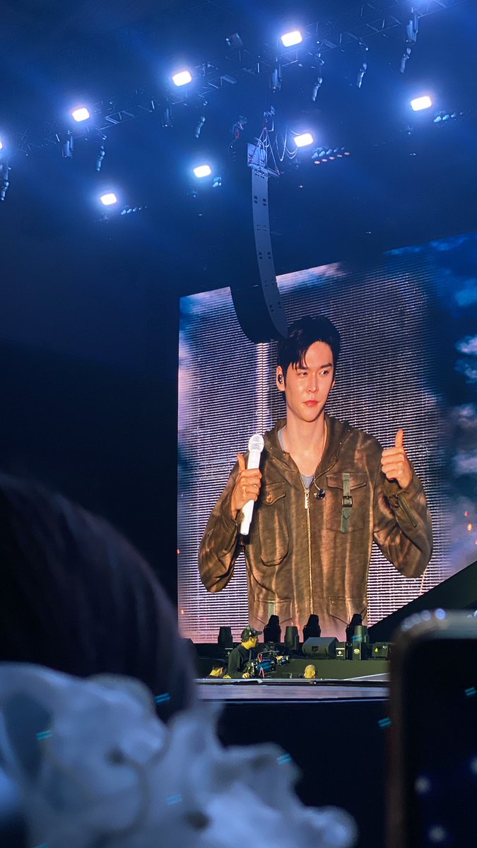 trosoki's tweet image. EUNSEOK TODAY  #RIIZINGLOUD_IN_JAKARTA