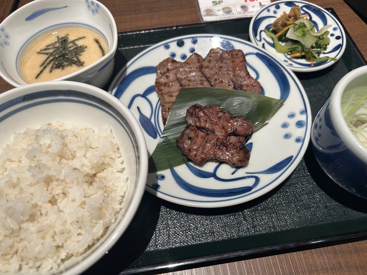 Post by なおぴを探せ🌷💛 on X: 🍽️