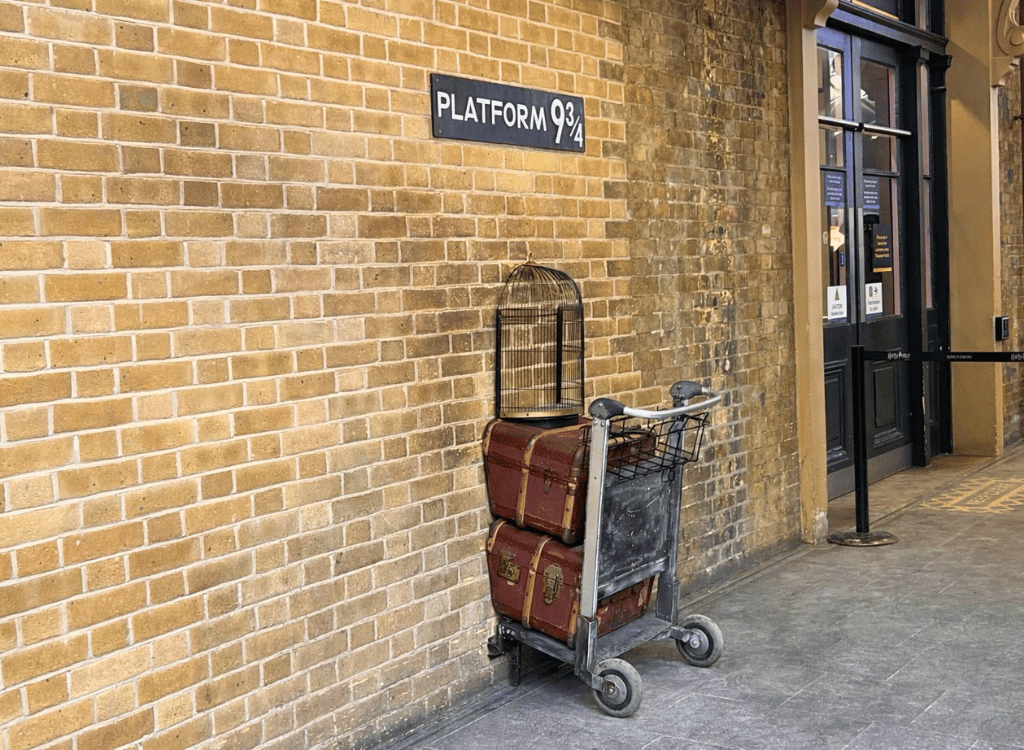 Harry   Potter Tour London UK – My Review
 
<a href="/harrypotter/">Harry Potter</a>
 
soulfultravelguy.com/article/harry-…