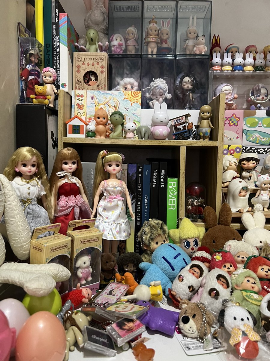 detritits's tweet photo. some of my monchhichi charms, other plush charms, licca dolla, kewpie phone charms and bag trinkets/charms ✨🍎🐛 https://t.co/9yoCA58ZYr