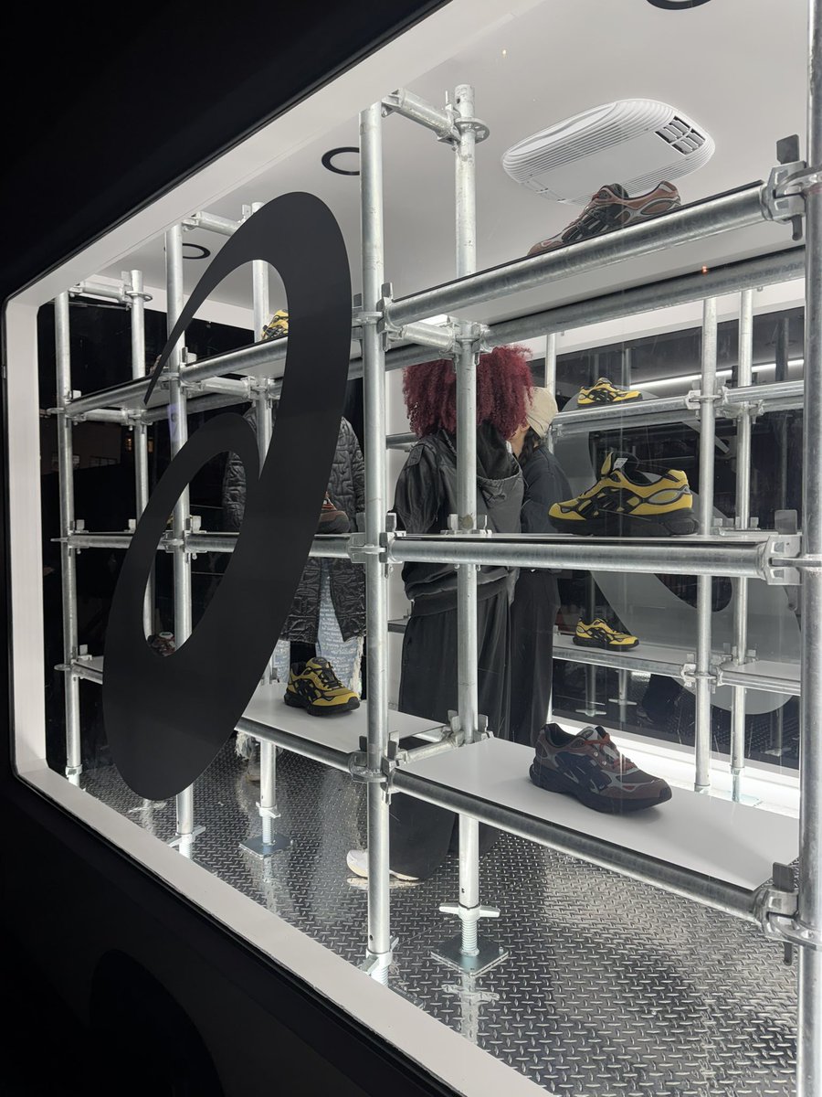 Hass | My First Kicks tweet media