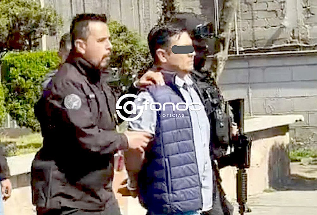 AFondoNoticias's tweet image. 🔴 LOCURA. Genaro fue asesinado en Navidad por rebasar al conductor de una camioneta; sus regalos y familia que quedaron esperando en casa 

afondoedomex.com/locura-genaro-…