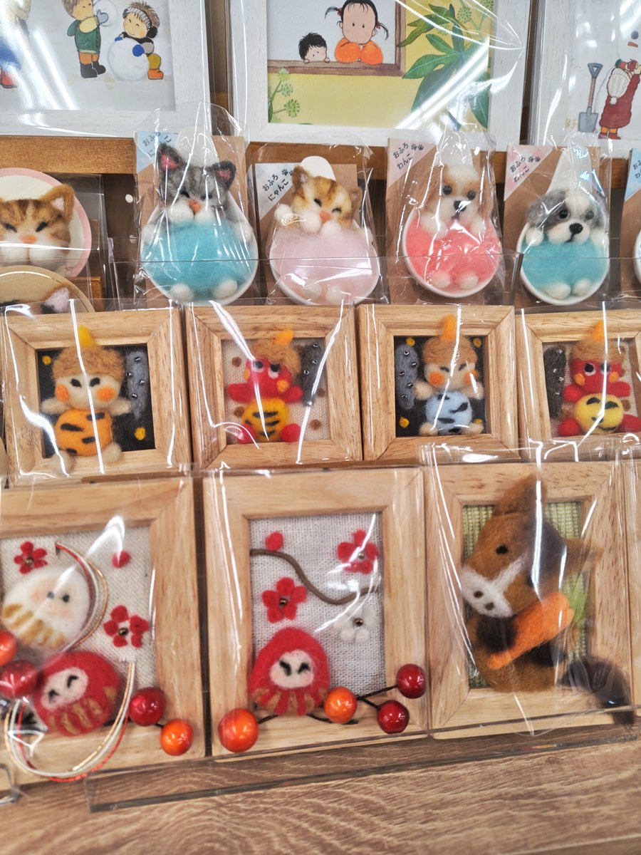 t_higamatsu's tweet photo. 🐱#ハンドメイド🐶
BOX1⃣2⃣番
#LAPOCHE （#らぽっしゅ）様

＃干支 や #節分 などなど
季節感たっぷりの
新作を たくさん
お持ちいただきました🐴💕

#TSUTAYA #ハンドメイド作家
#ハンドメイド好きさんと繋がりたい https://t.co/sAzSCDO0m6