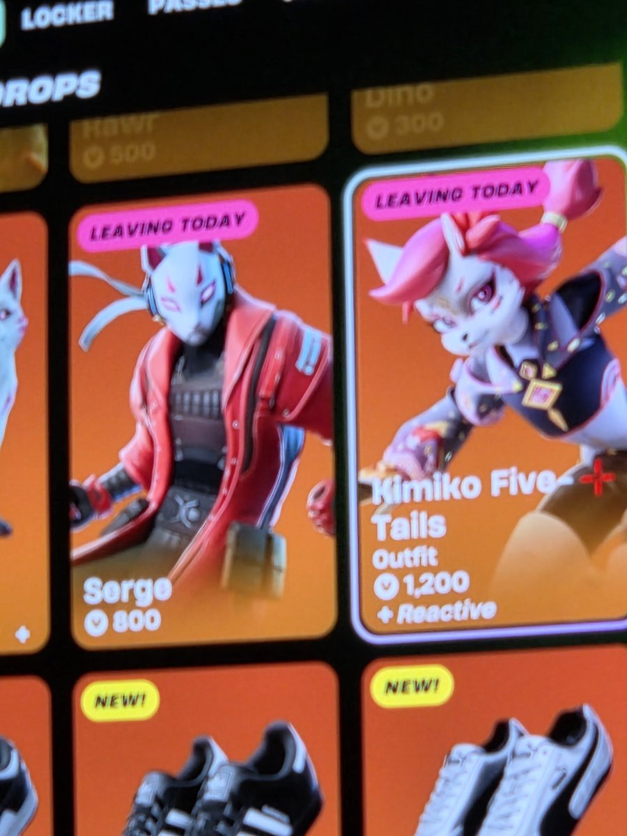 heldbygel's tweet photo. Kimiko and serge??? A reference to the boys right before they are due to release April 2026??? Frenchie and kimiko ❤️ https://t.co/S3YvcZDgmO