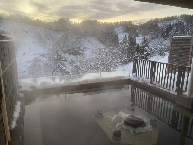 松之山温泉♨️ナステビュウ湯の山 tweet media