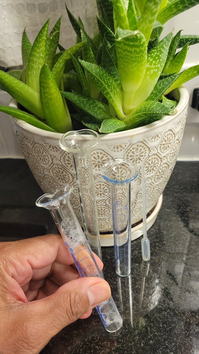 lizardspitpeeps's tweet photo. Most are doing nothing now (lazy) we are cleaning Beakers to launching (many) new products for 2026 = Non-hazrdous - Eco-Safe products 💪🏾 👀, DO YOU KNOW WHERE YOUR PRODUCTS COME FROM ??? don't be stupid💡 they come from Denton Texas USA 🙏🏽 🇺🇸 We got you / if you got us ♥️ https://t.co/F10JPmfgLs