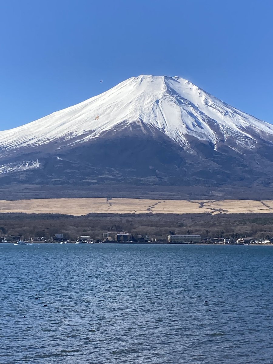 kokosaGo's tweet photo. 晴れていていい景色！
#富士山 https://t.co/vYDQqmHPlA