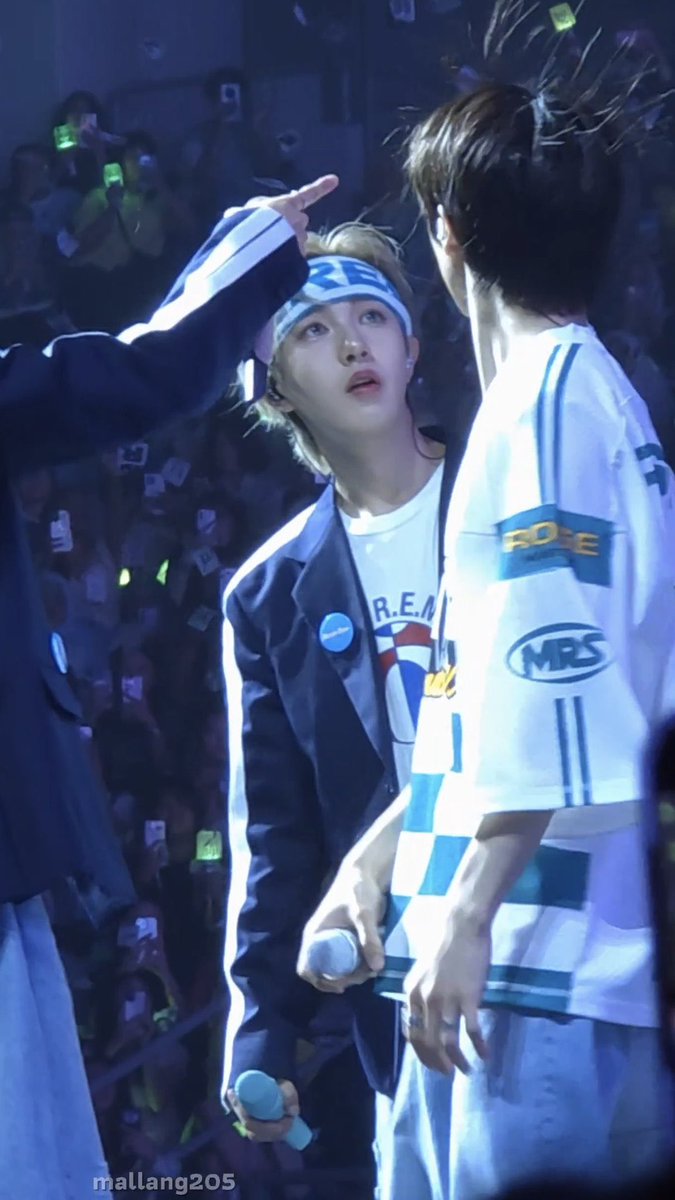 _ren_jun_'s tweet image. 엔띠띠드림 대체 어케 참는 거냐고 묻는다
나였으면 잡아먹음 . . . 이 야웅아 TT