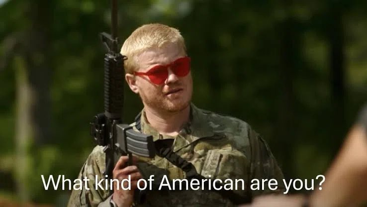 社会のタガが外れると、アメリカの場合、映画『シビル・ウォー』のイキリ赤サングラス民兵みたいなヤツが実際すぐにボコボコと湧いてくるあたりが凄いなと思う。