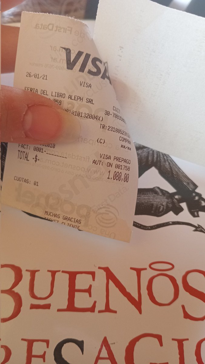 la gorda guardatodo tengo hasta el ticket de cuando compre el libro de gomens q mina PESADA