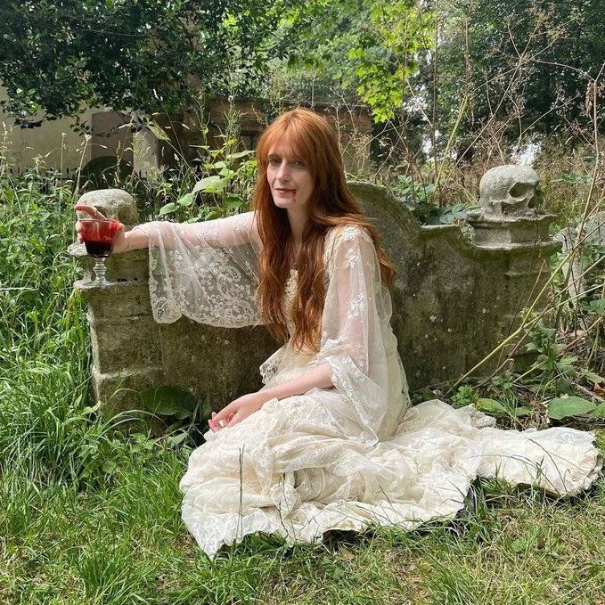 oko_lib's tweet image. —currently reading.
Bury our bones in the midnight soil