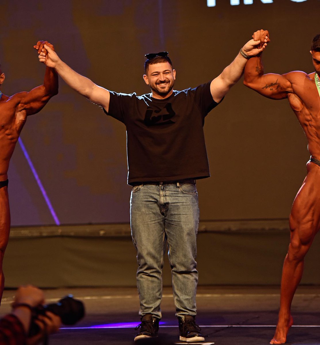 BabakTaghvaee1's tweet photo. #Breaking: Over the past 48 hours, security forces of the Islamic regime of #Iran have murdered more than 300 protesters. The names and identities of these murdered protesters are now emerging.

One of them is Masoud (Mahdi) Zatparvar, a bodybuilding champion, instructor, and gym owner in the city of #Rasht who was murdered on Thursday. He was shot in the head by snipers of the #IRGC terrorist organization.

I will post the names and identities of other identified murdered protesters in the coming days.
#IranProtests