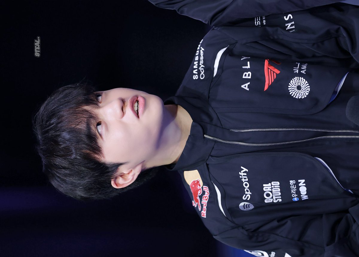 260109 시즌오프닝 라인CK

HQ📸
#Keria #케리아 #류민석