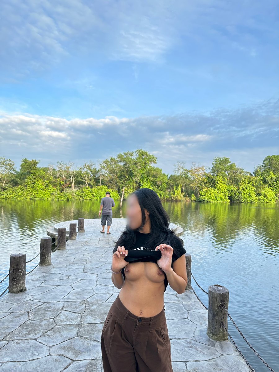 Naughty Girl tweet media